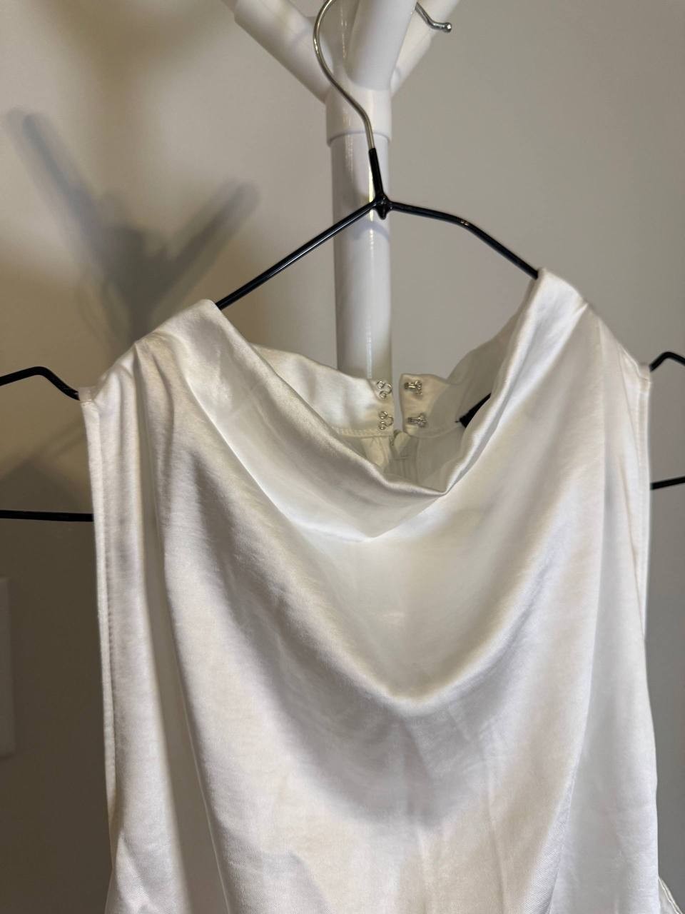 ivy + Blu Mock‑Neck Jersey Sheath Dress – White– 14 – NWT,