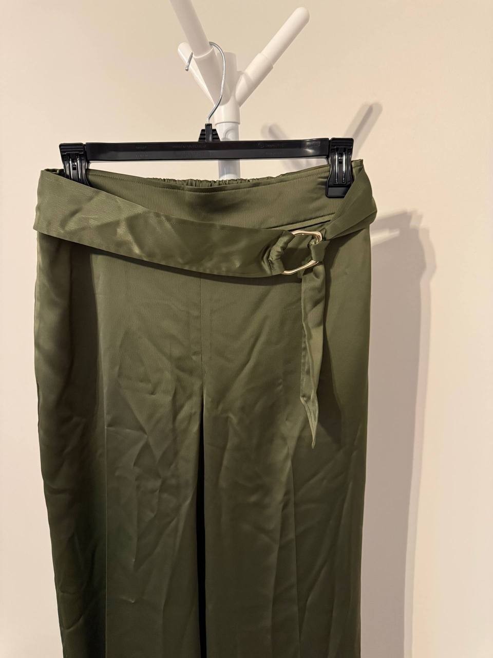 Anne Klein High‑Rise Belted Wide‑Leg Satin Pants – Olive– Size S–NWT–MSRP$99