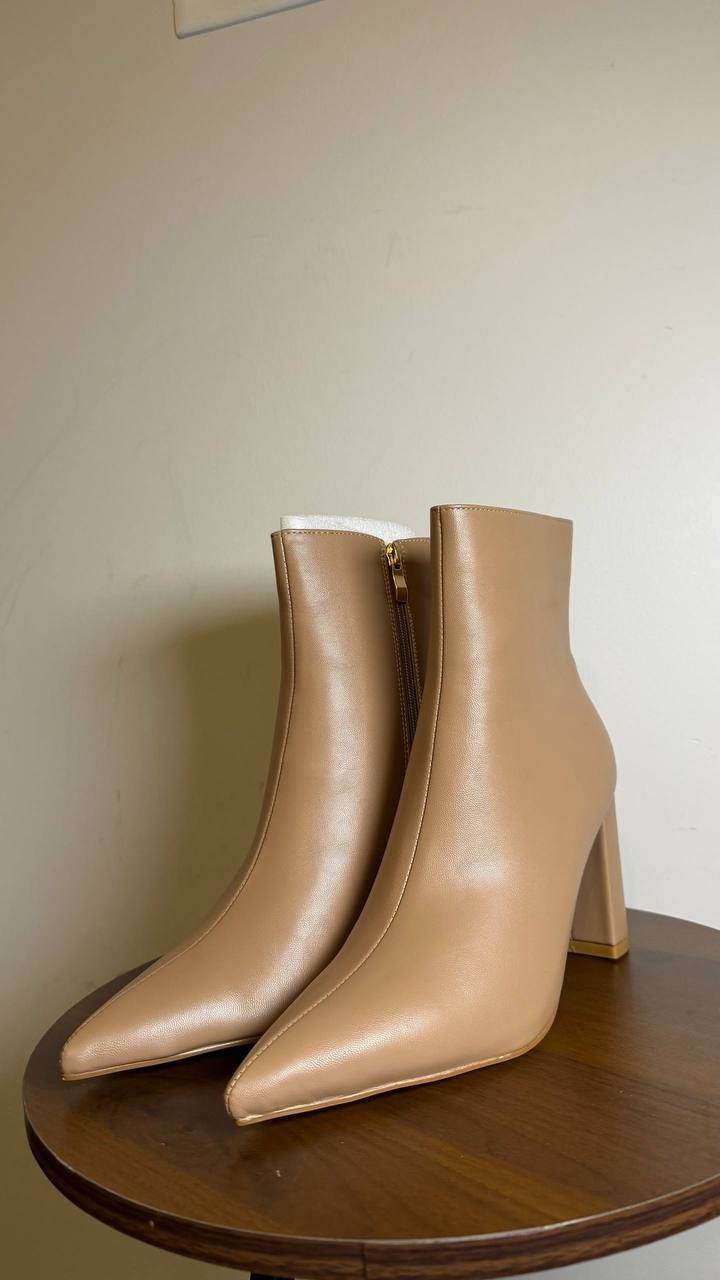 G.C. Shoes Nude Faux Leather Booties Size 8 New in Box $99.99