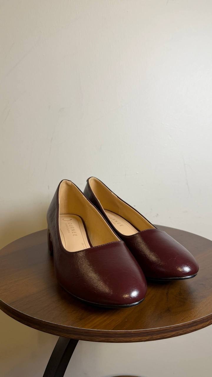 Journee SAAR II Low Pump Heels Oxblood 7.5WD Vegan Leather MSRP $79.99 NWB