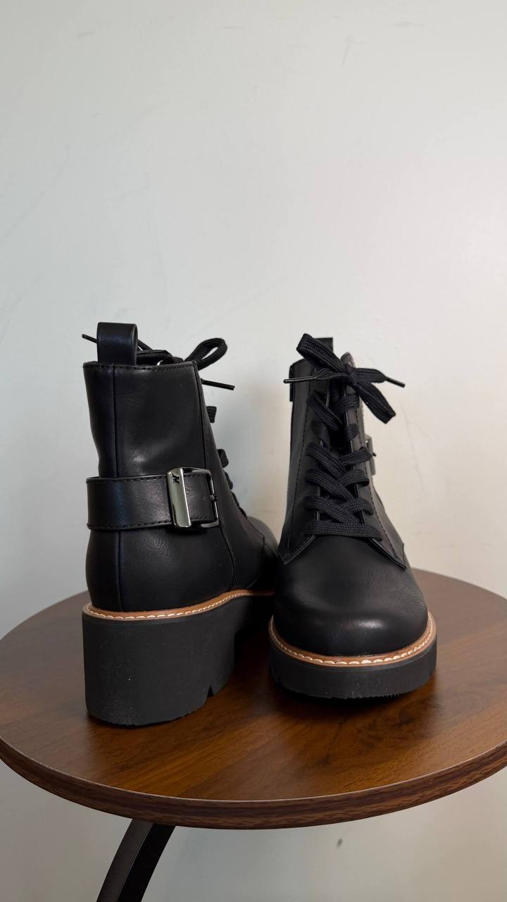 Naturalizer Cabaret Ankle Bootie Black 6W Faux Leather Lug Sole $159 NWB