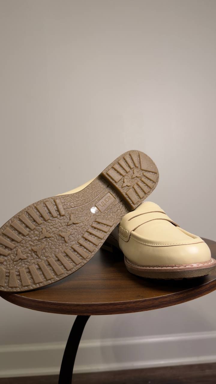Earth  Javas  Slip‑On  Penny  Loafers  Ivory  7.5M  New  $115