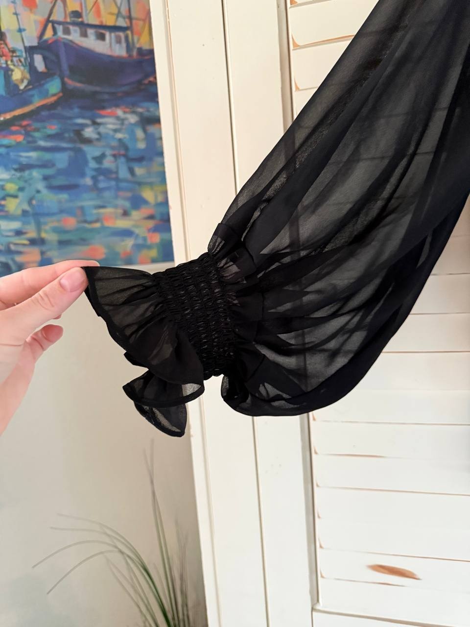 Vince Camuto V-Neck Sheer Sleeve Top Size S Black $79