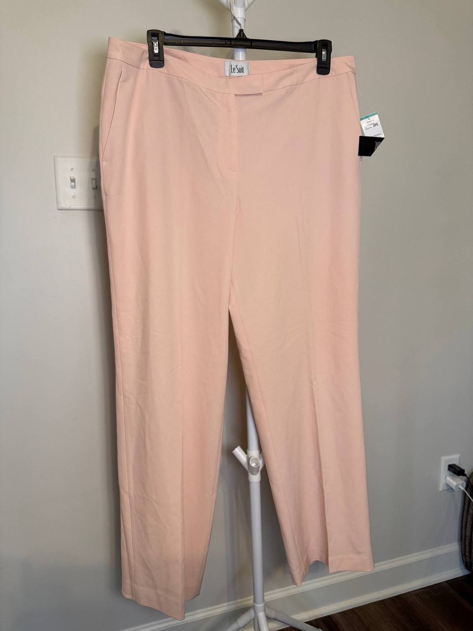 Le Suit Petite Single‑Button Blazer & Pant Suit – Size 16–Light Pink–NWT –$225