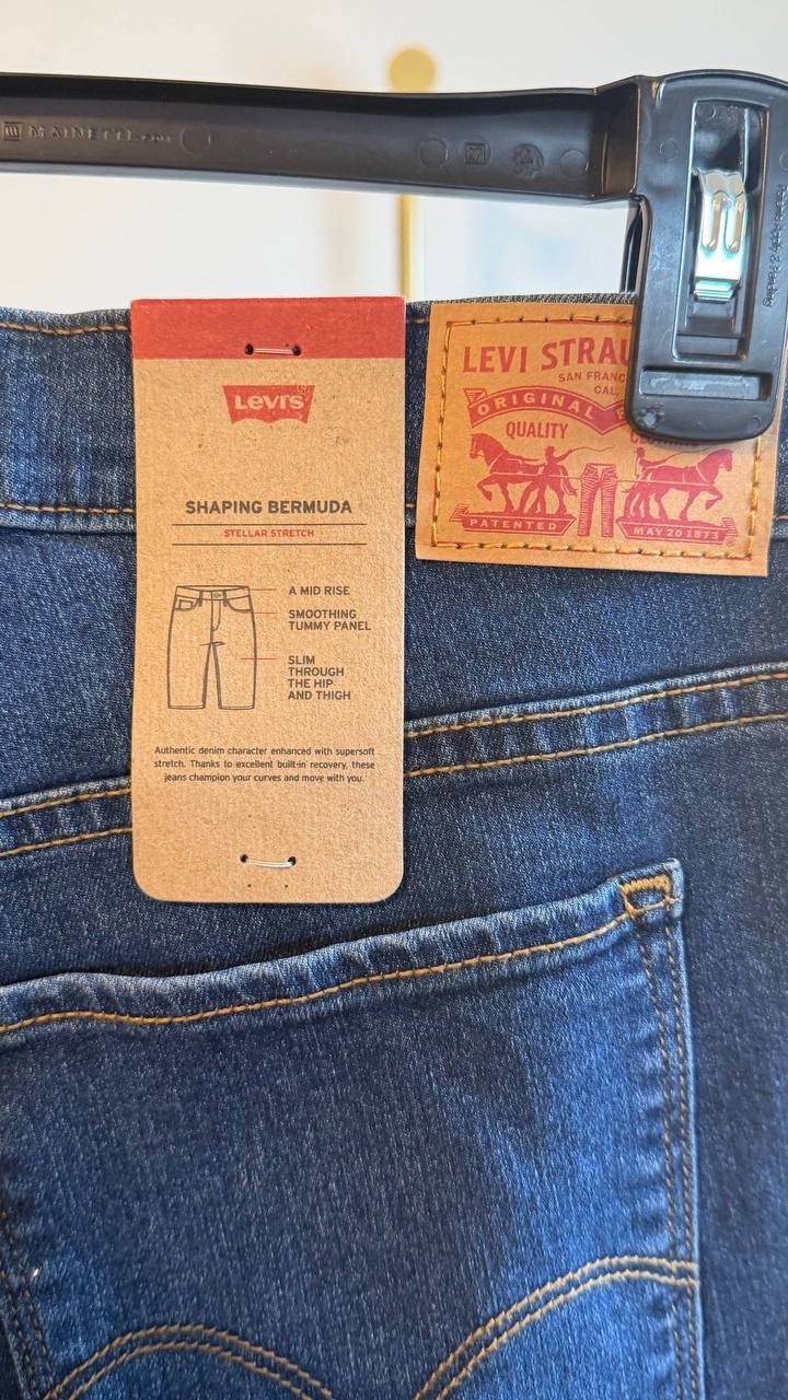 Levi’s Shaping Bermuda Shorts Dark Wash Size 16W NWT $49.50