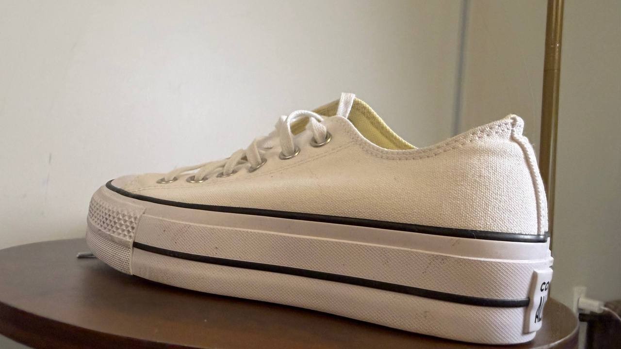 Converse Sneakers 4M White Textile New Without Box MSRP $69.95