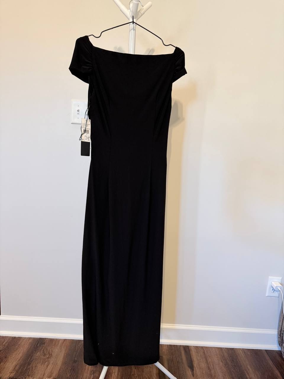 Adrianna Papell Matte Jersey Long Black Dress – Size 6 – NWT – $229