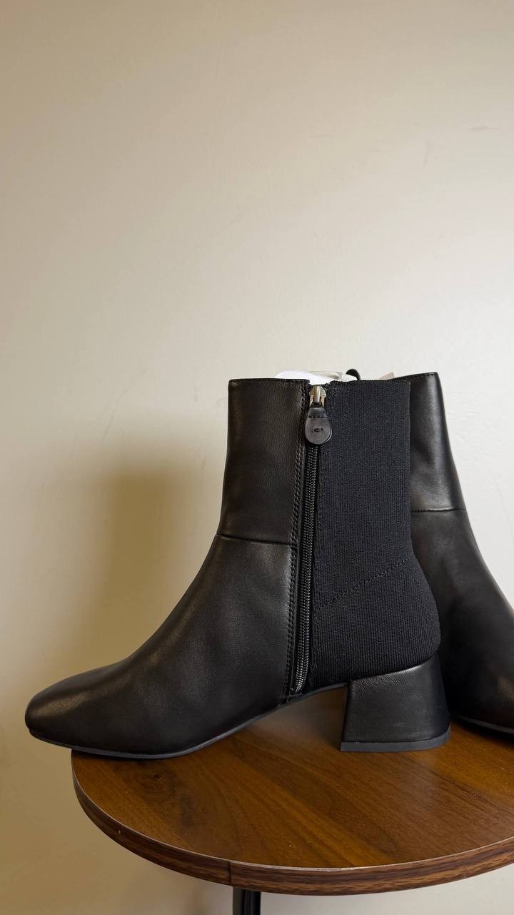 Gentle Souls Eileen Leather Block Heel Booties Black 9.5M NWB MSRP $199