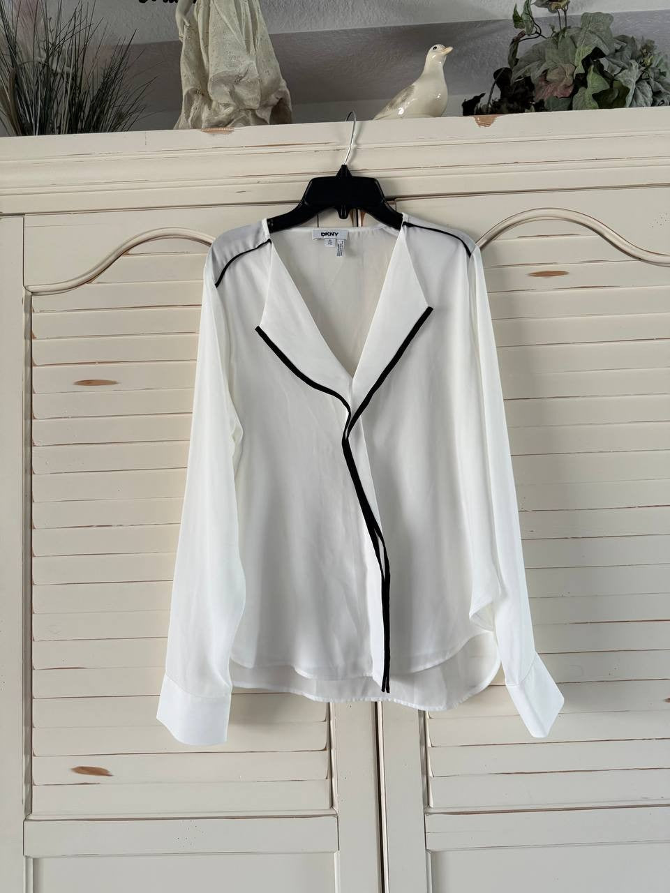 DKNY Long Sleeve Trimmed Lapel Blouse White Size PL NWT $69