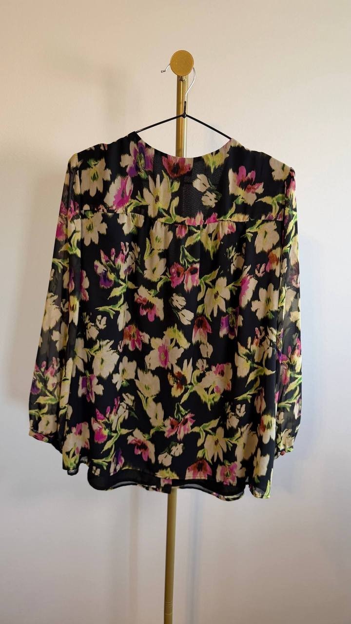 Vince Camuto Plus Size Floral‑Print V‑Neck Blouse Black Multi 1X $89 NWT