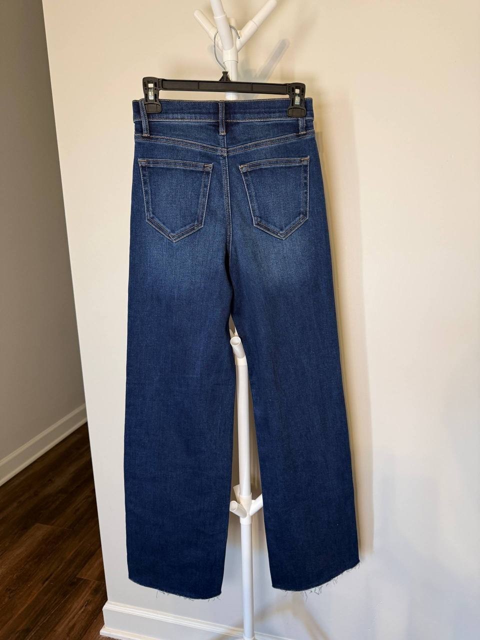 AQUA Dad High‑Rise Wide‑Leg Jeans – Dark Wash – Size 24 – NWT