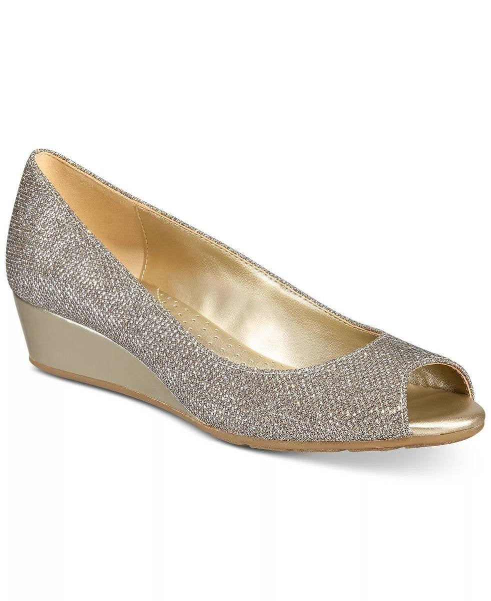 Bandolino Wedge Pumps 6M Gold Fabric Heels New in Box MSRP $89