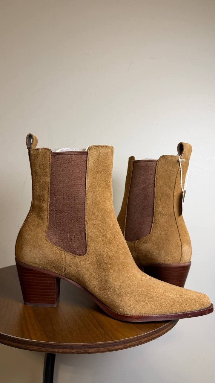 Dolce Vita Brown Suede Booties 9M New in Box MSRP $150
