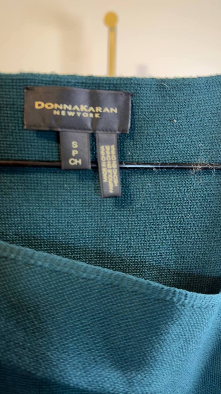 Donna Karan NY Cap‑Sleeve Sweater Green S NWT $169 (No Belt)