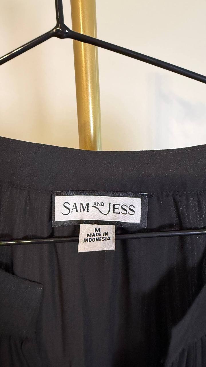 SAM & JESS Women’s Pleated Short-Sleeve Blouse Black M $59 NWT