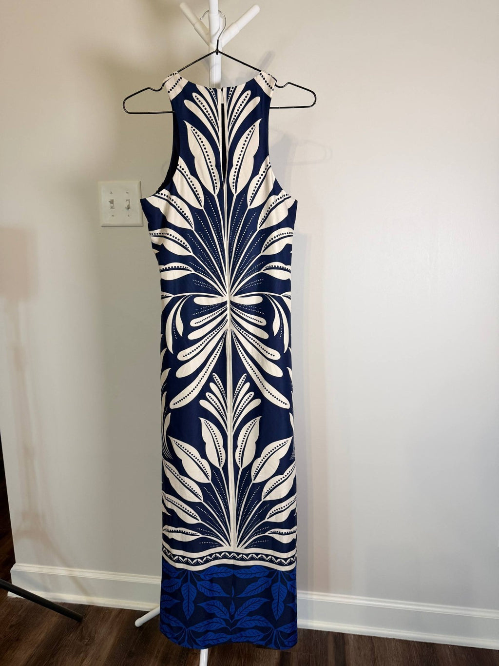 Donna Morgan Printed Column Dress Navy NWT Sizes 4 6 14 MSRP $178
