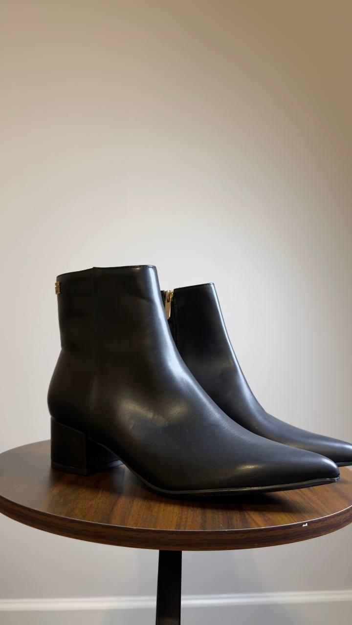 Tommy Hilfiger Block Heel Boots Black 7.5 M New $129.00