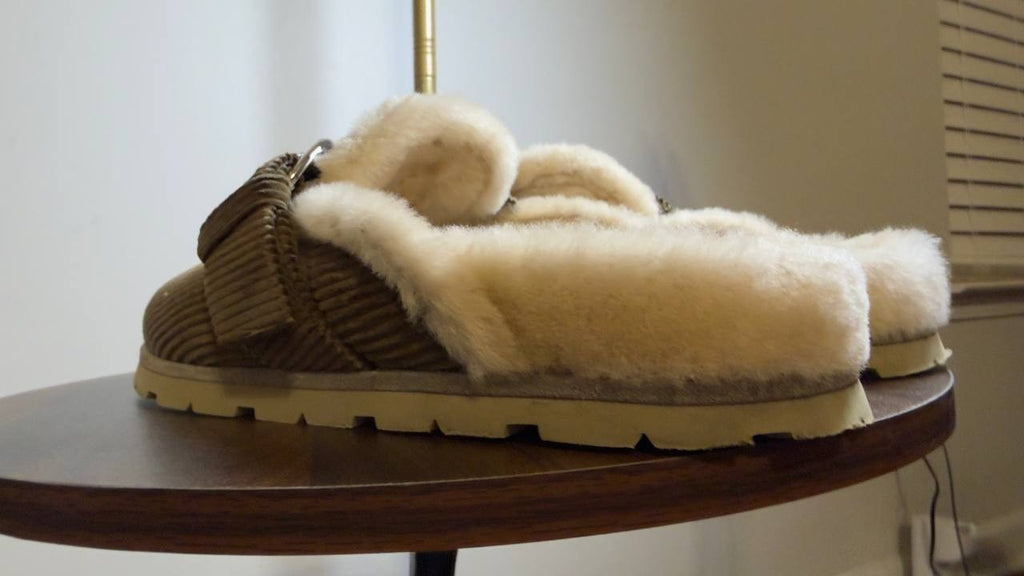 Stuart  Weitzman  Shearling  Clogs  Smokey  Taupe  5  New  $475