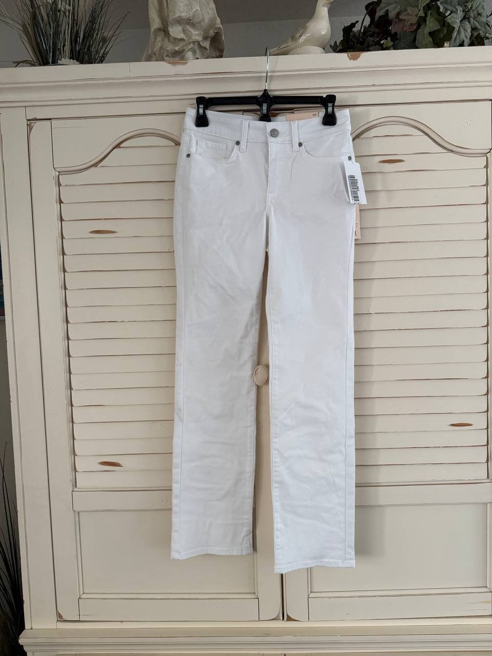 NYDJ Marilyn Straight Jeans – Optic White, Size 0P (Petite)