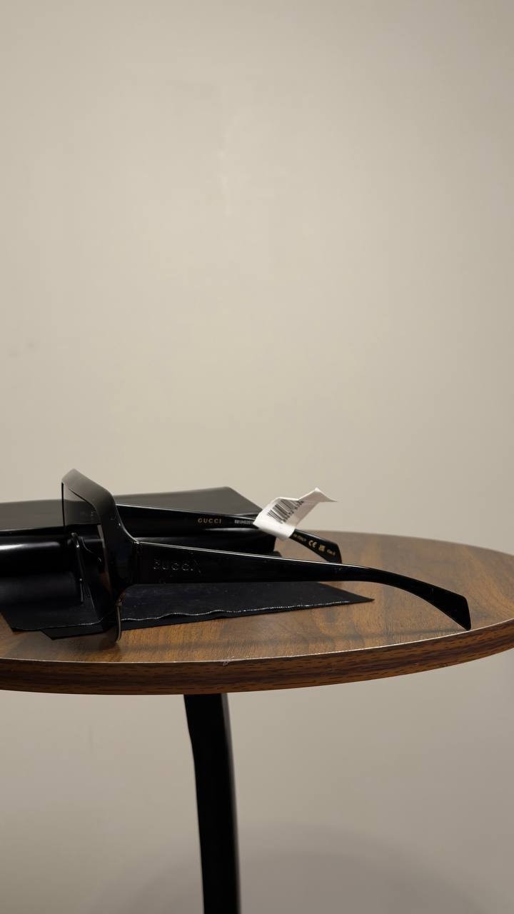 Gucci  Oversize  Shield  Sunglasses  Black  OS  NWT  $430