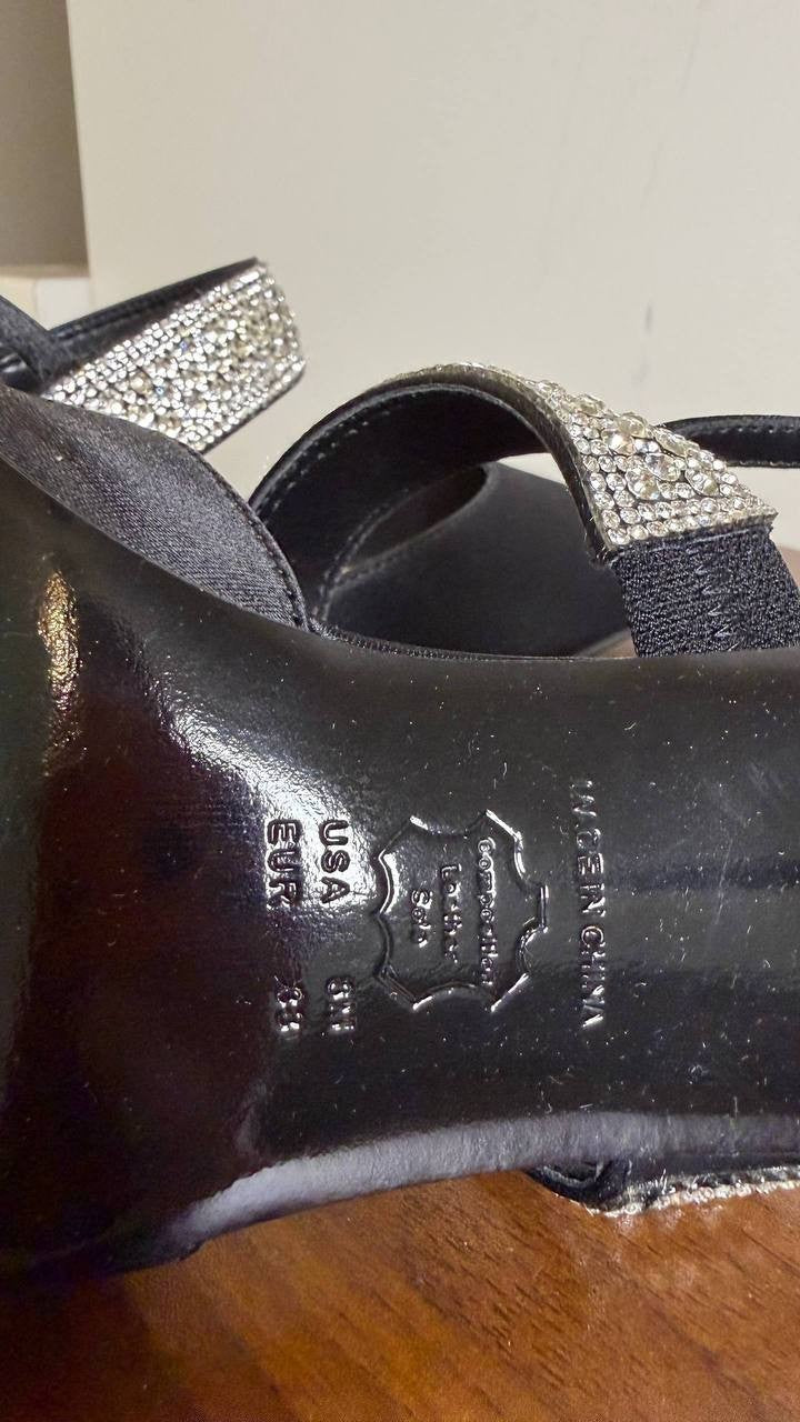 Nina Black Satin Slingback Pumps 8M New in Box $99