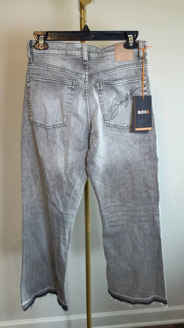 BOSS Kick‑Flare Comfort‑Stretch Slub Denim Jeans Soft Grey 27 NWT $129