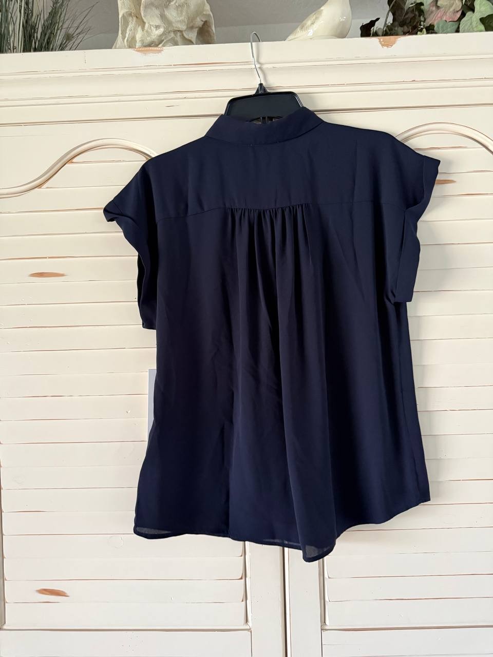 Calvin Klein Button-Front Shirt – Size M – NWT – Black Short Sleeve Cap Sleeve