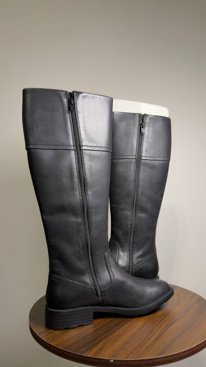 Clarks  Adalynn  Hope  Boots  Black  Leather  6M  New  With  Box  $199