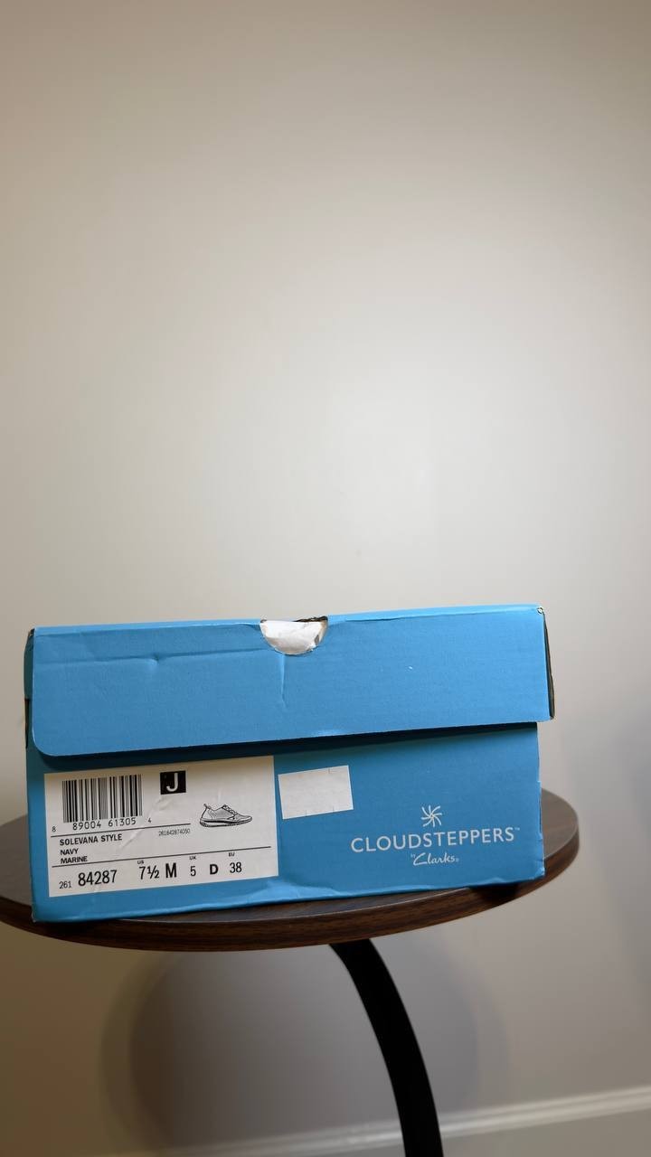 Clarks Sneakers Navy 7.5 M New $85.00
