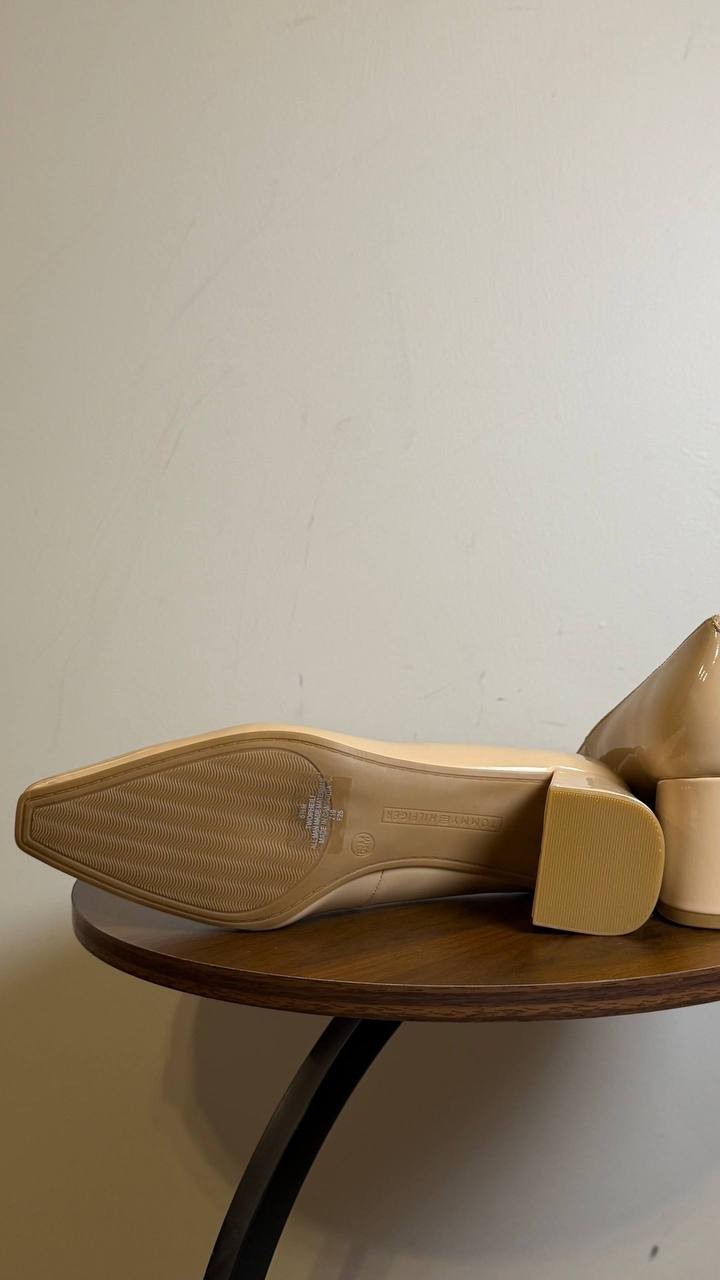 Tommy Hilfiger Opheili Block Heel Pumps Ivory 6.5M Synthetic MSRP $89 NWB
