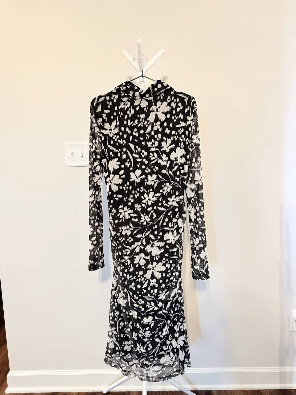 Tommy Hilfiger Floral Ruched Long Sleeve Dress – Size 16 – NWT – $119
