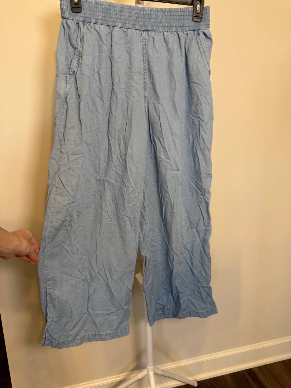DKNY Jeans Pull‑On Wide‑Leg Ankle Pants – Size S – NWOT – $79