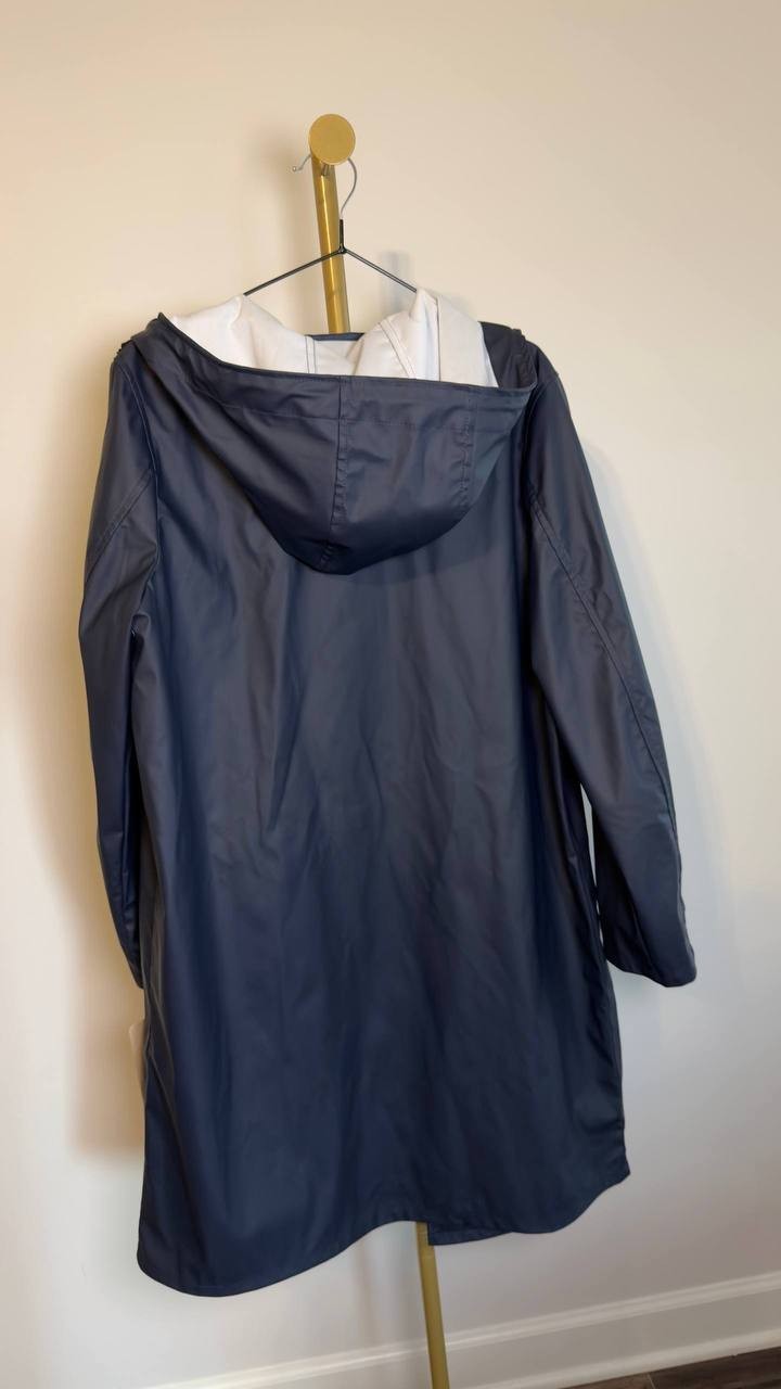 Levi’s Long Hooded Rain Coat Navy M NWT $150
