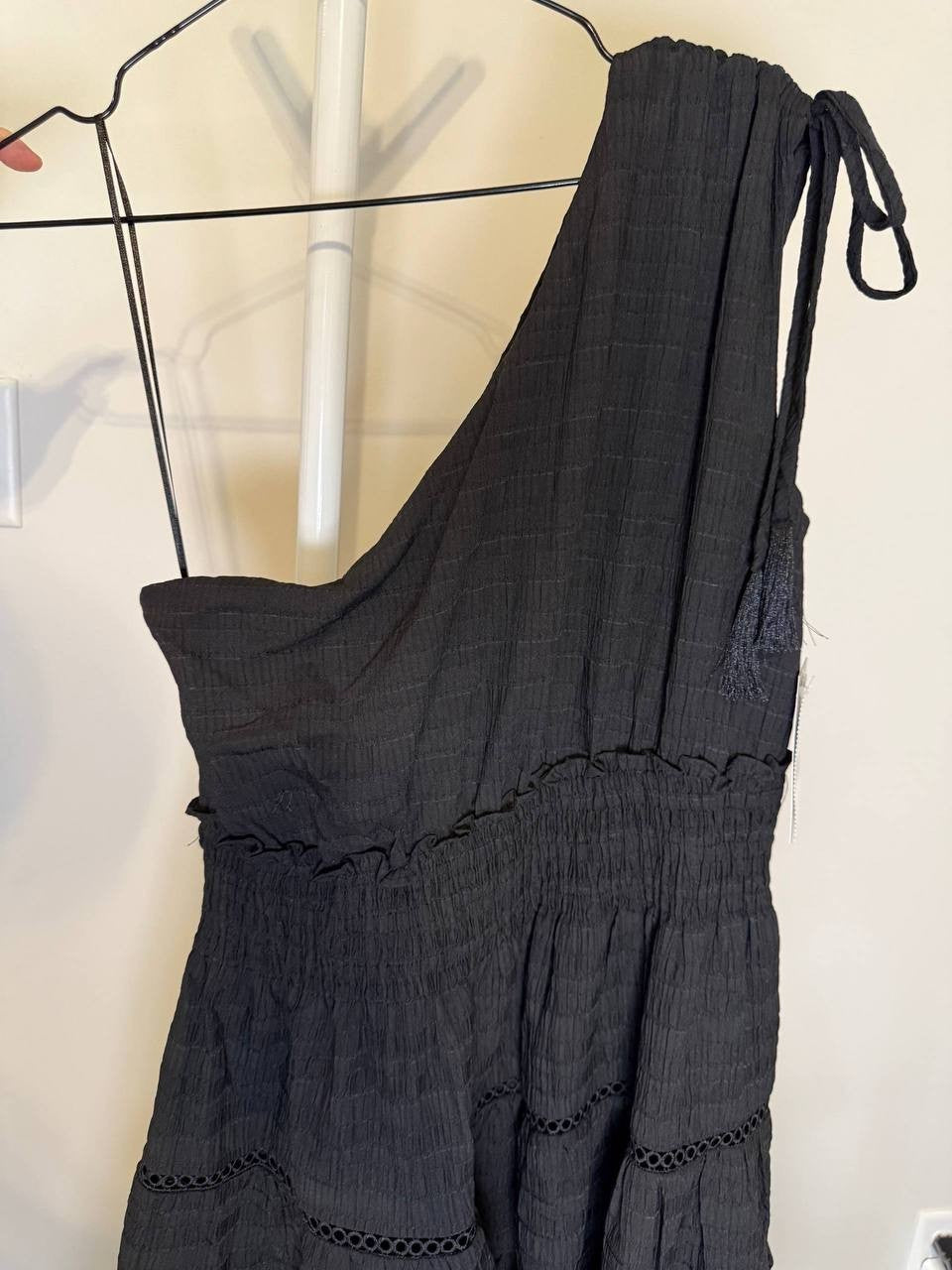 Taylor One‑Shoulder Seersucker Fit & Flare Dress –Black –Size M – NWT