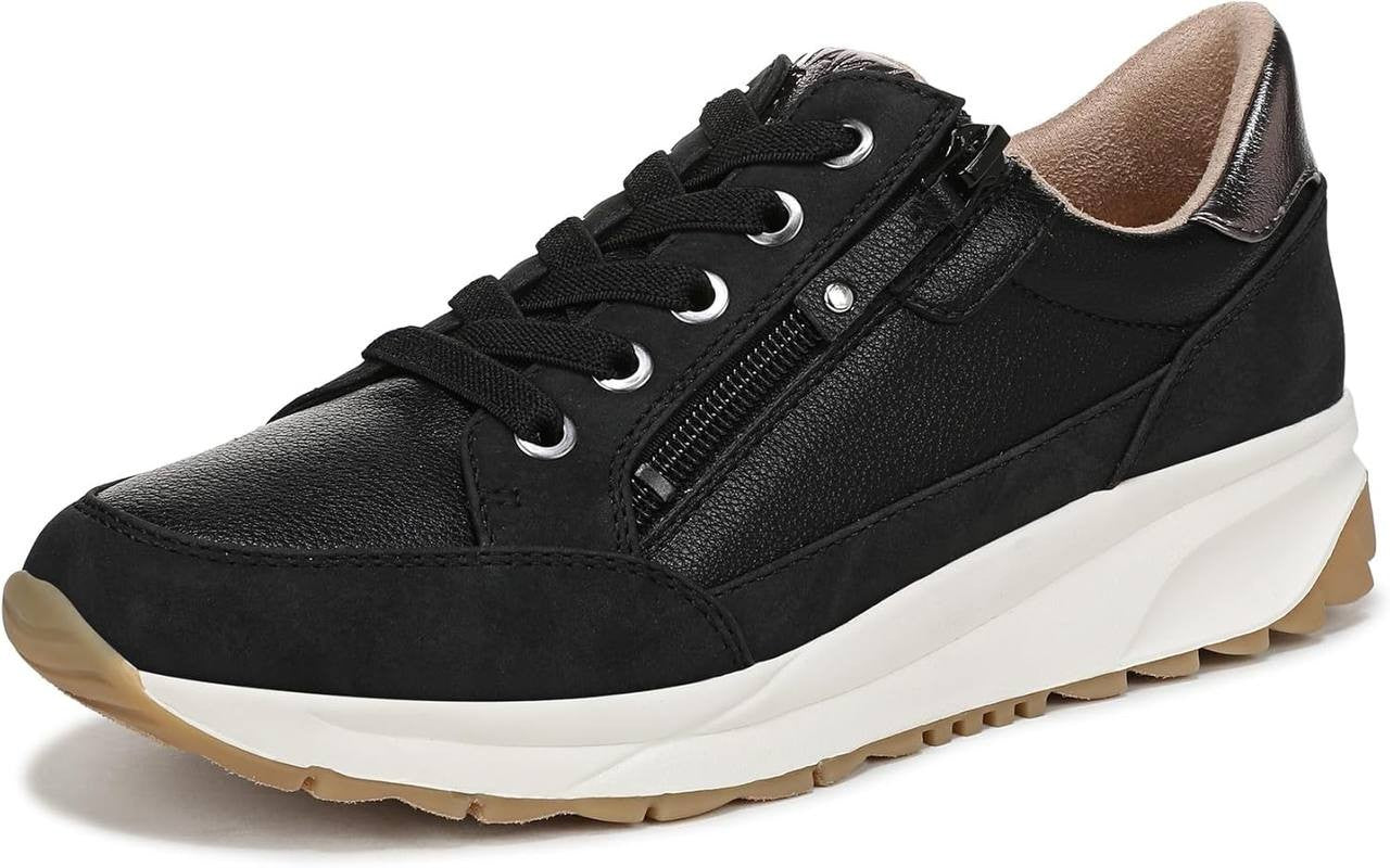 Naturalizer Black Synthetic Sneakers Women’s Size 7.5M – New in Box MSRP $110