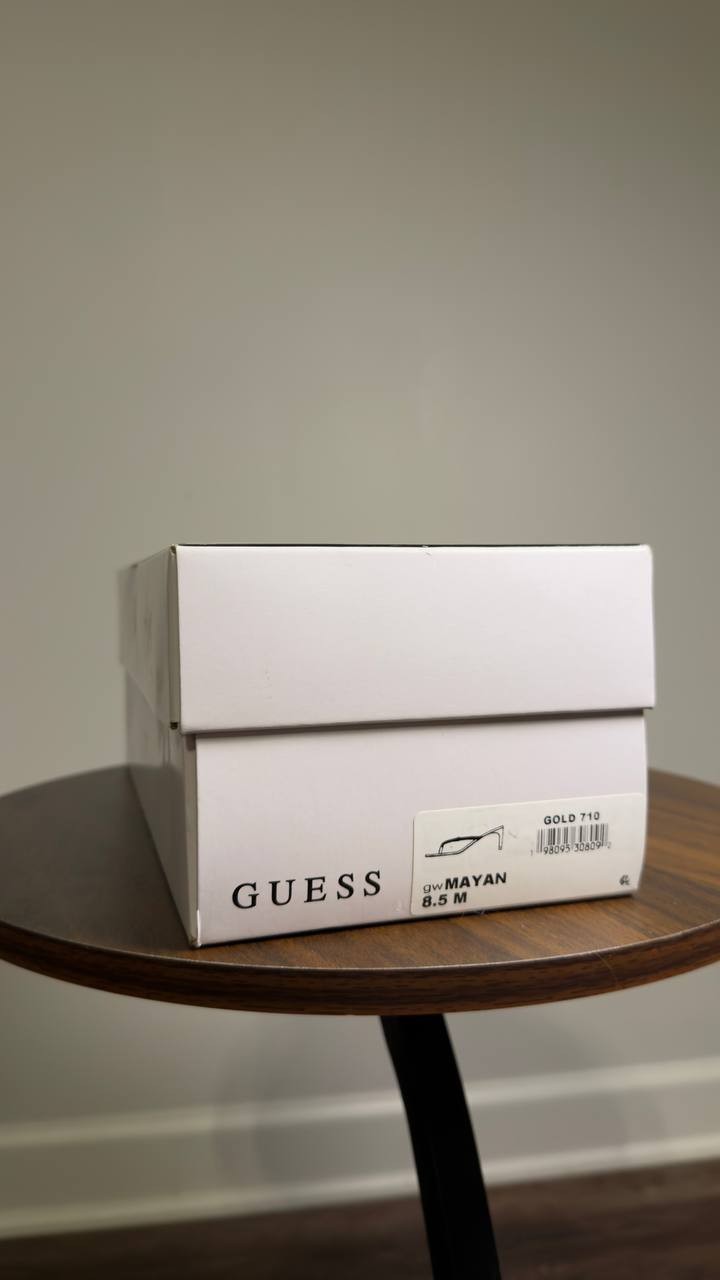 Guess  Thong  Dress  Sandals  Beige  8.5M  New  $99