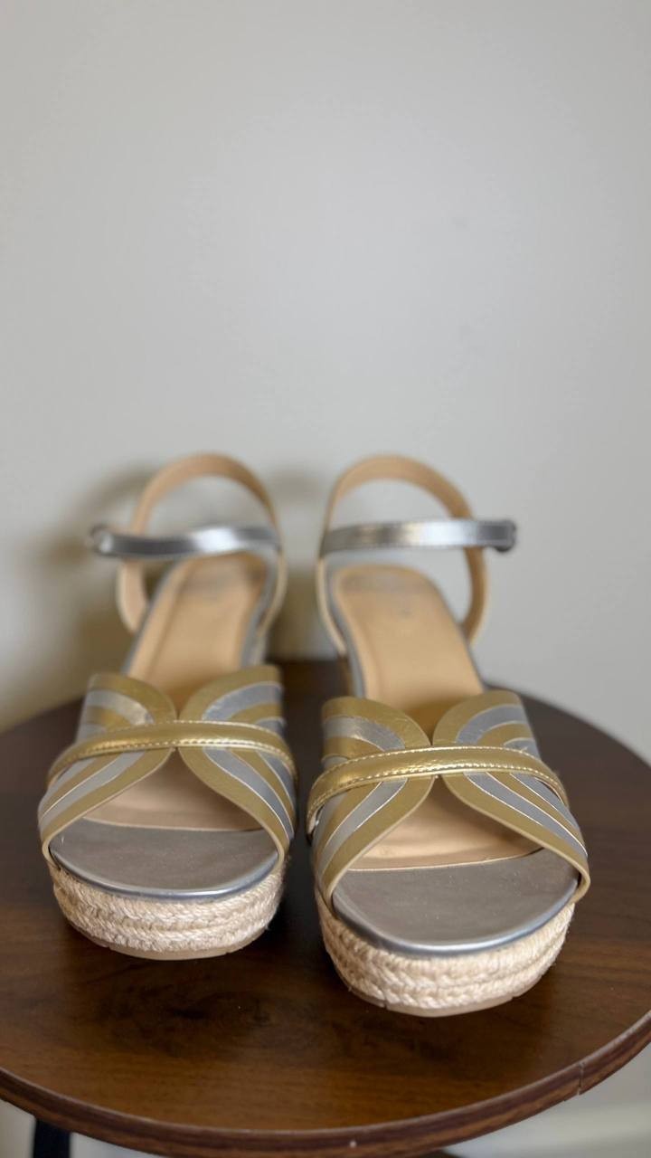 Kenneth Cole Reaction Metallic Wedge Sandals 8.5M New in Box  MSRP 89$