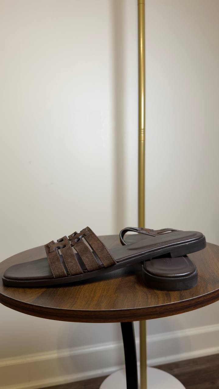 Tory  Burch  Slide  Sandals  Dark  Cocoa  9  Pre‑Owned  $225
