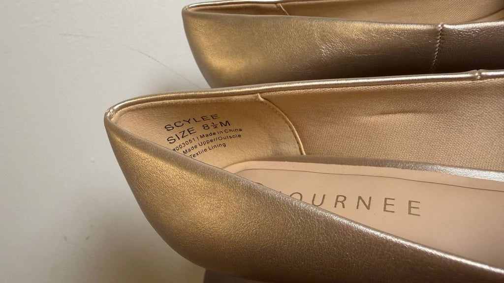 Journee Champagne Toe Dress Pumps 8.5M NIB MSRP $93