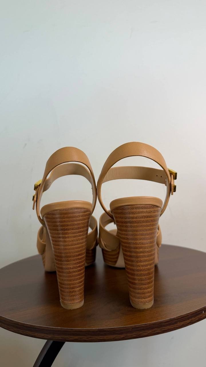 Lauren Ralph Lauren Soffia Women’s Sandals Buff 10B Leather $155 NWB