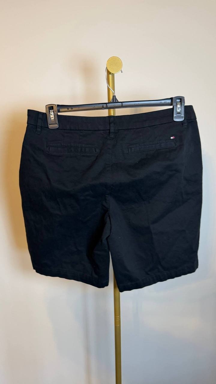 Tommy Hilfiger Women Tailored Shorts Black Size 10 Excellent preowned $54.50