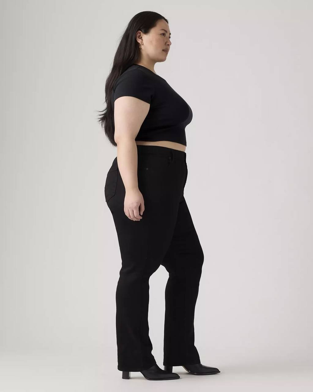 Levi’s 724 High Rise Slim Straight Jeans Black 26W NWT $75