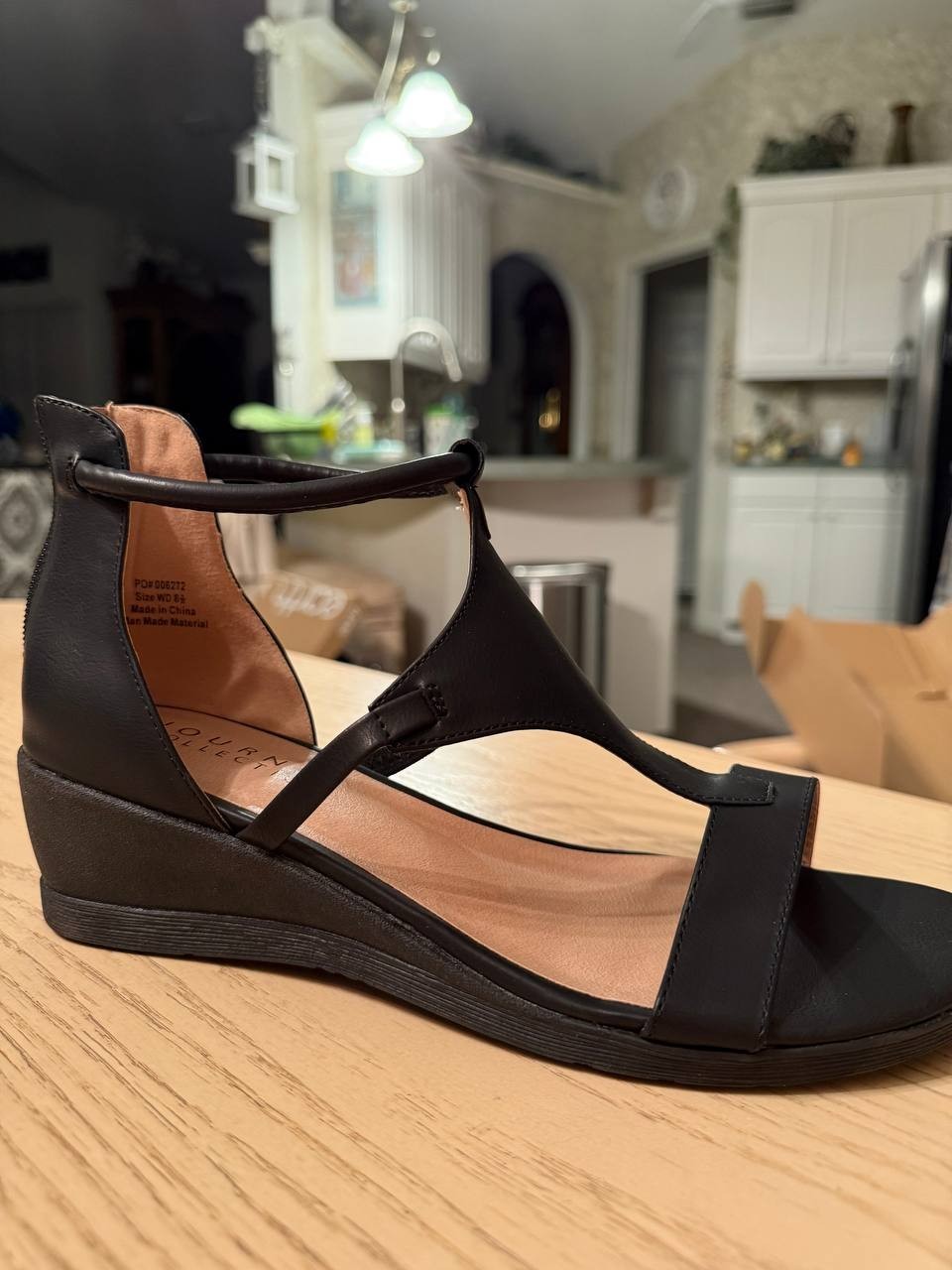 Journee Trayle Wide Wedge Sandals Black Faux Leather Zip Closure Womens 8.5