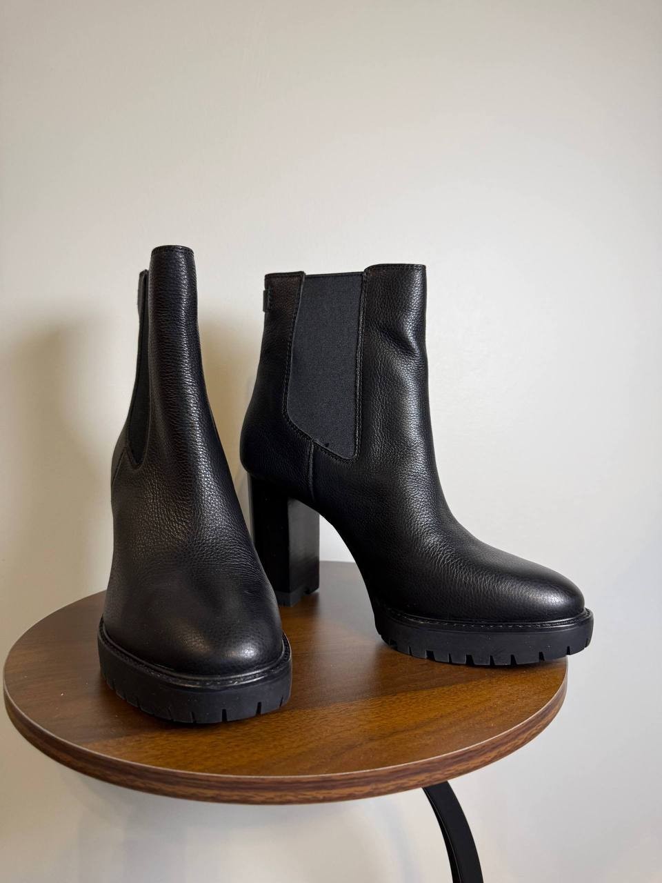 Lauren Ralph Lauren Layne Pebbled Leather Bootie – Black – Size 10B – New in Box