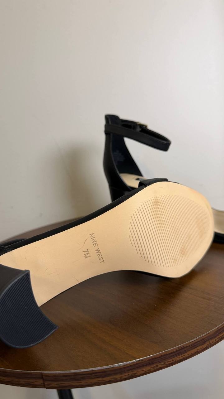 Nine West Pruce Ankle Strap Block Heel Sandals Black Leather Women’s 7M NWB $89
