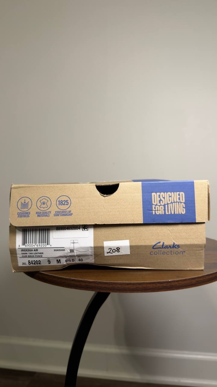 Clarks  Booties  Dark  Tan  9M  New  $130