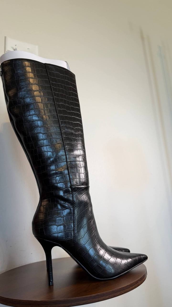 GUESS Gressa Wide Calf Knee High Pointed Toe Boots Black 8.5M Synthetic $179 NWB