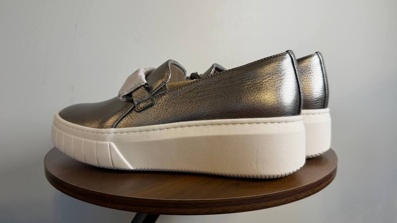 Naturalizer Daphne Sneakers 9M Pewter Leather Slip‑On Comfort NIB msrp$120