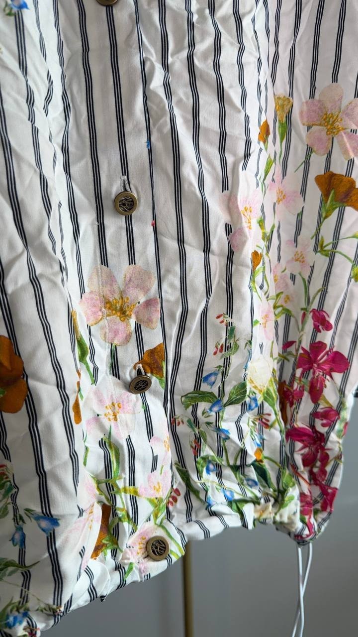 Karl Lagerfeld Paris Floral & Stripe Button‑Up Shirt Soft White Multi M NWT $99