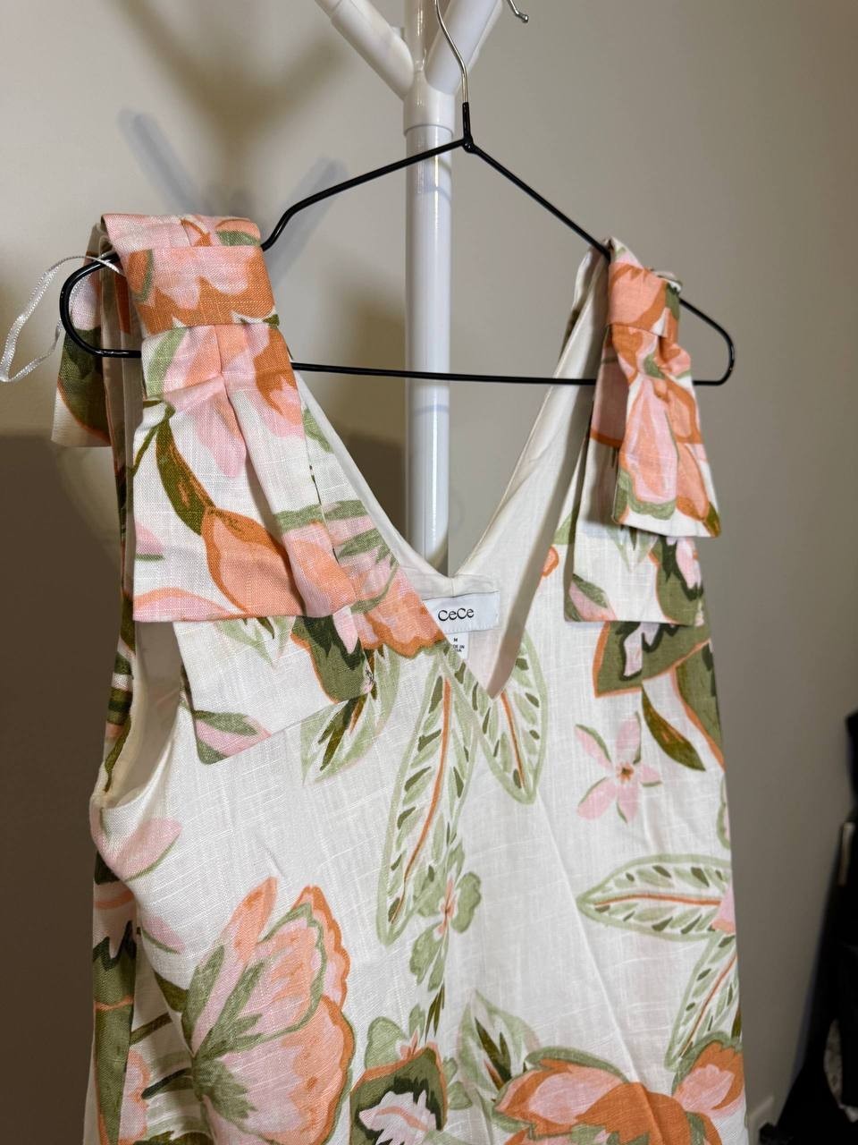 CeCe A‑Line Short V‑Neck Dress – Size M – NWT